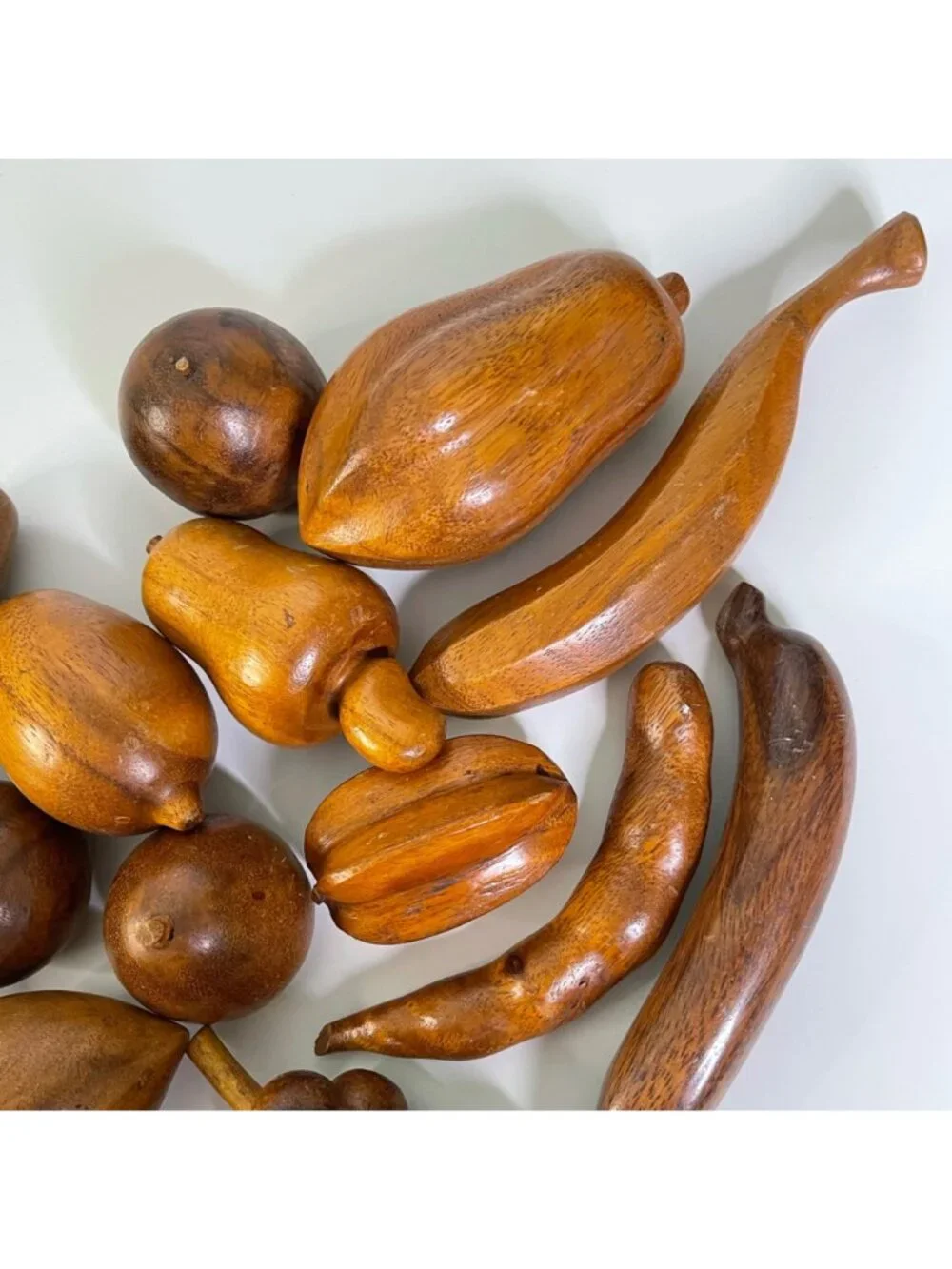 Vintage Wood Fruit MCM 15 Pieces Pineapple Mango Grapes Banana Apple Pear etc